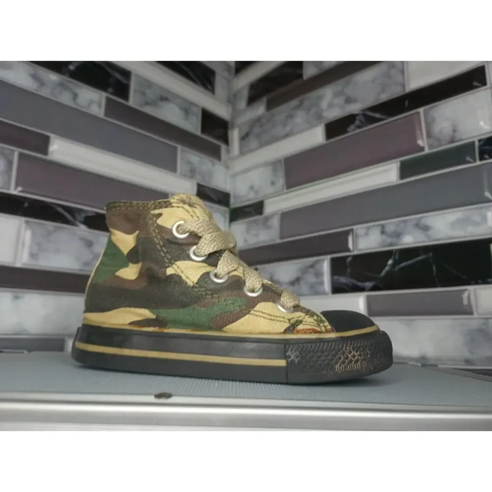 Converse All Star Chuck Taylor Toddler Hi-Top Camo Green Black Size 5 Pre-Owned